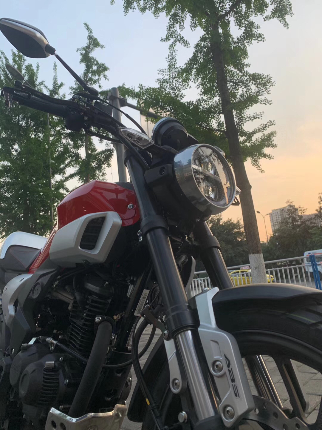 ����190TR